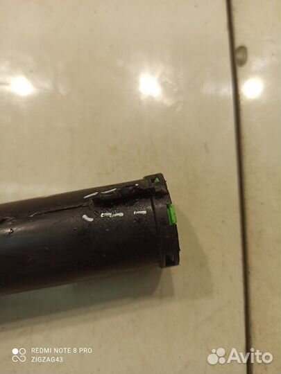 Амортизатор бардачка (Peugeot 3008)