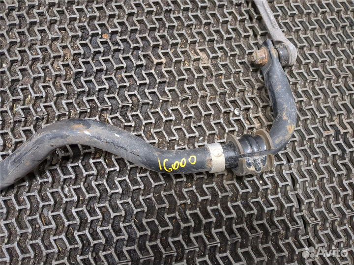 Стабилизатор подвески Infiniti QX70, 2016