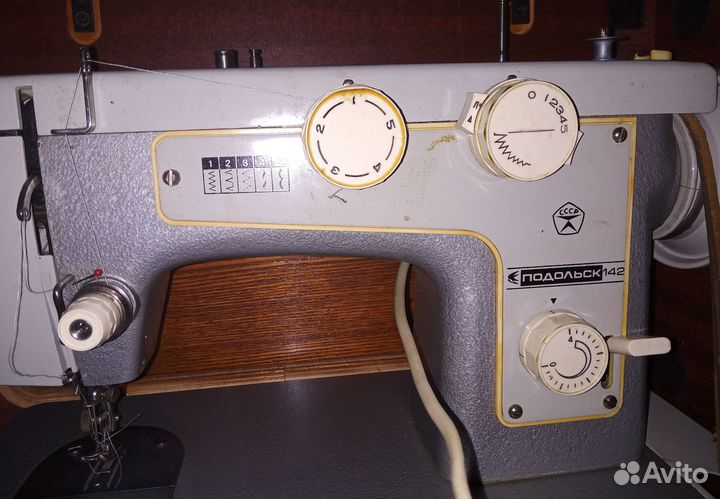 Швейная машинка Подольск 142
