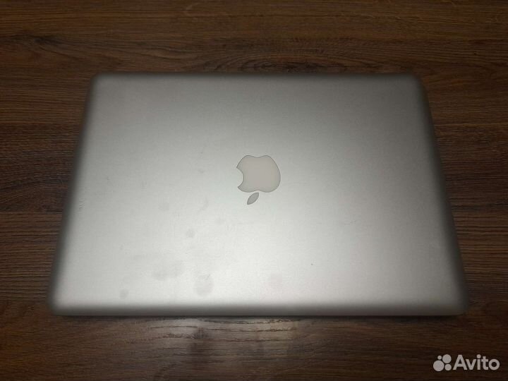 Apple MacBook