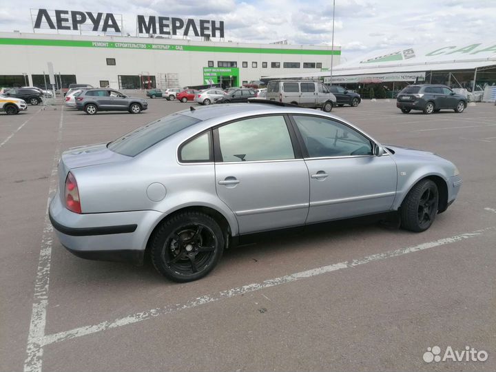 Volkswagen Passat 1.8 AT, 2002, 350 000 км