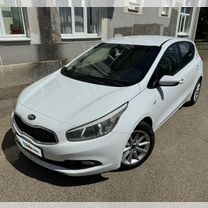 Kia Ceed 1.6 MT, 2014, 175 500 км, с пробегом, цена 875 000 руб.