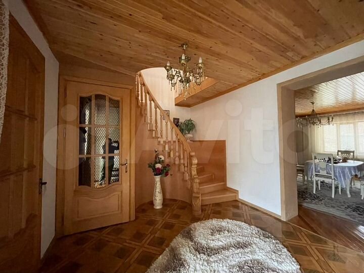 Дом 200 м² на участке 3 сот.