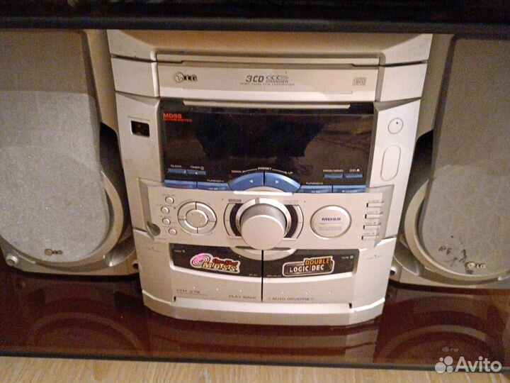 Музыкальный центр