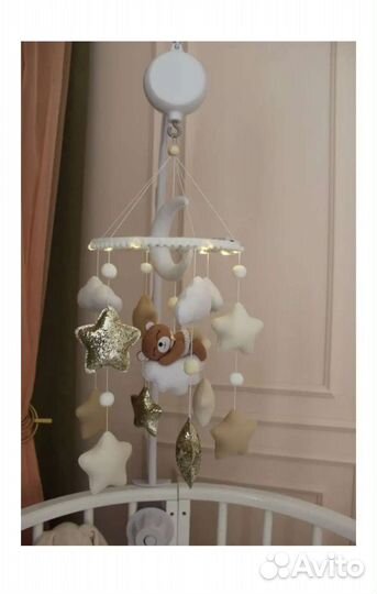 Мобиль на кроватку из фетра