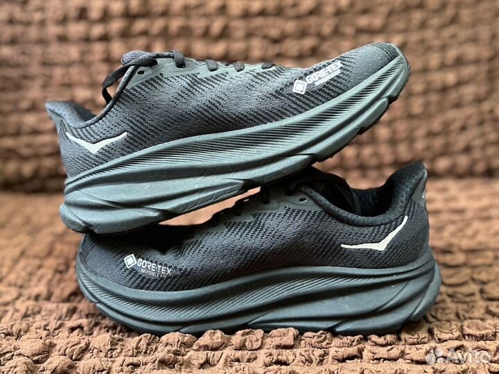 Беговые кроссовки Hoka One One Clifton 9 GTX