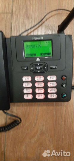 Телефон работает как сотовый от симкарты