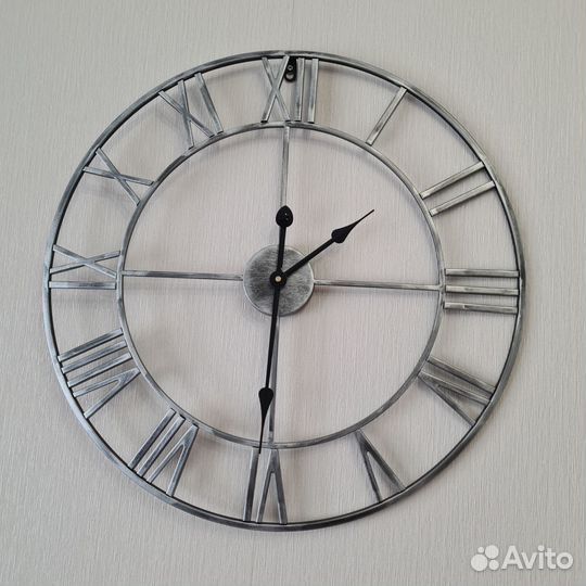 Часы электронные настенные