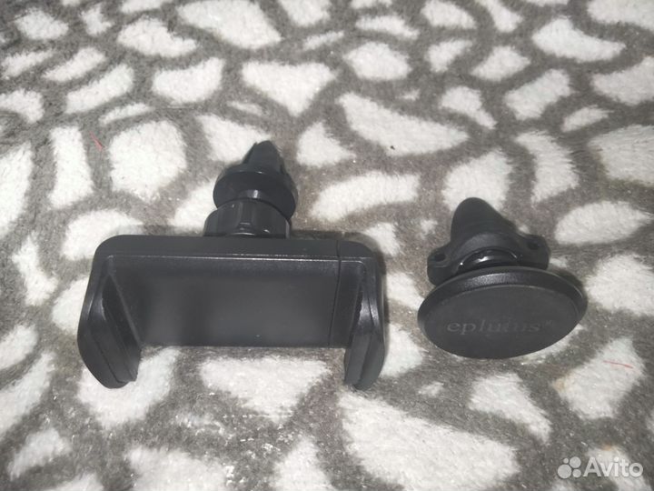 Держатель для телефона в машину