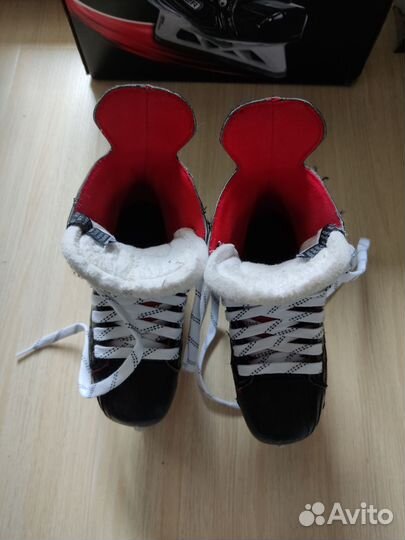 Хоккейные коньки bauer vapor x2,5