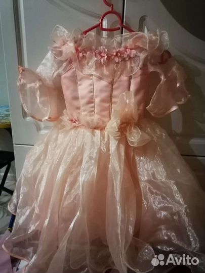 Платье на праздник