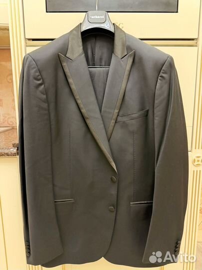 Смокинг мужской Cacharel