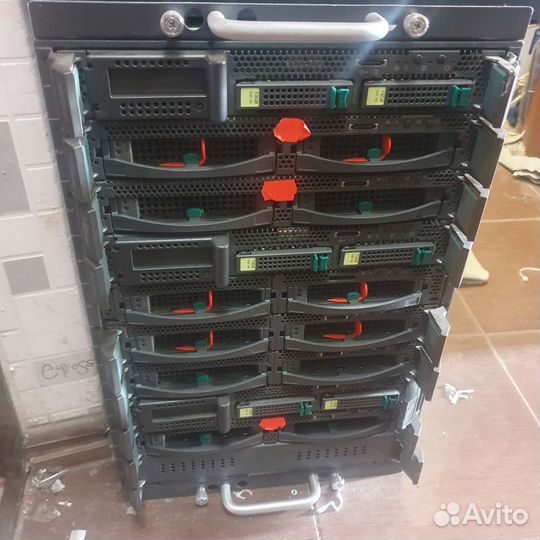 Сервер Fujitsu Siemens BX600 S2