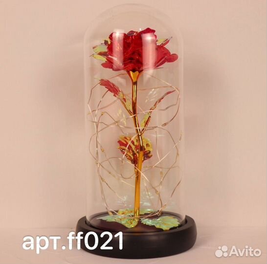 Вечная роза в колбе