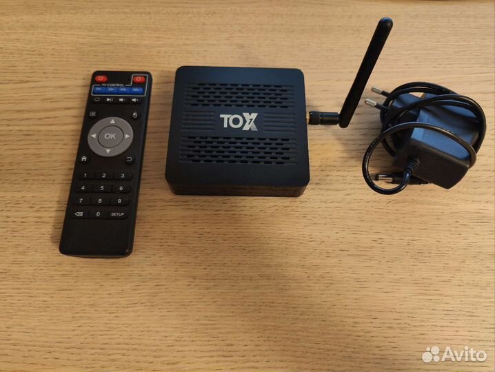 Android tv приставка (тв-приставка Ugoos Tox1)