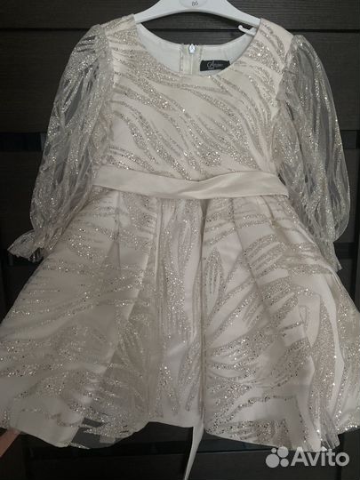 Праздничное платье на девочку