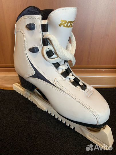 Фигурные коньки Roces