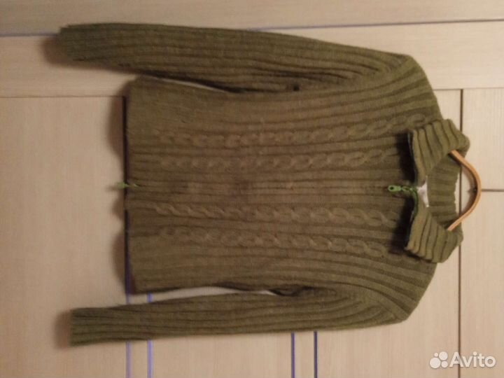 Свитера женские