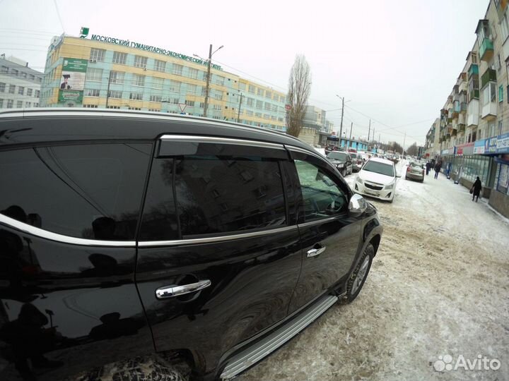 Дефлекторы с хромированным молдингом из нержавейки