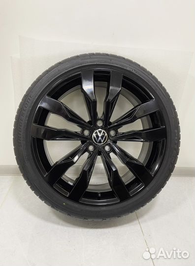 Новые Volkswagen T-Roc, Bridgestone 225/40 R19