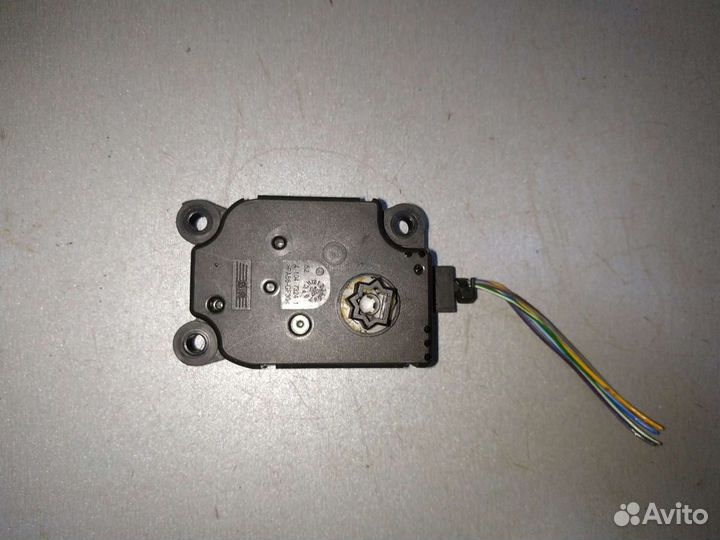 Моторчик заслонки печки Форд (3M5H-19E616-AB)