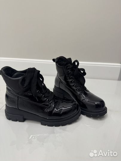 Женская обувь