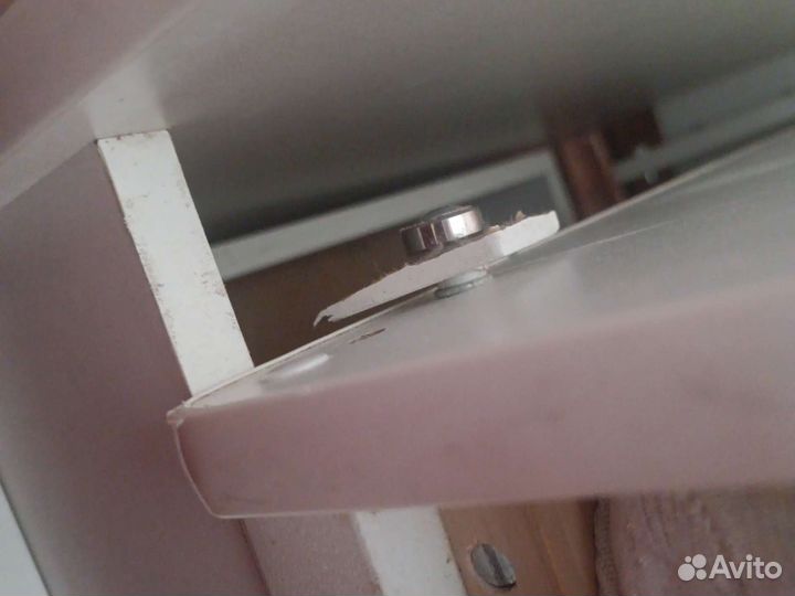 Детская кроватка и комод