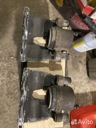 Тормозные суппорта mazda3 bk передние