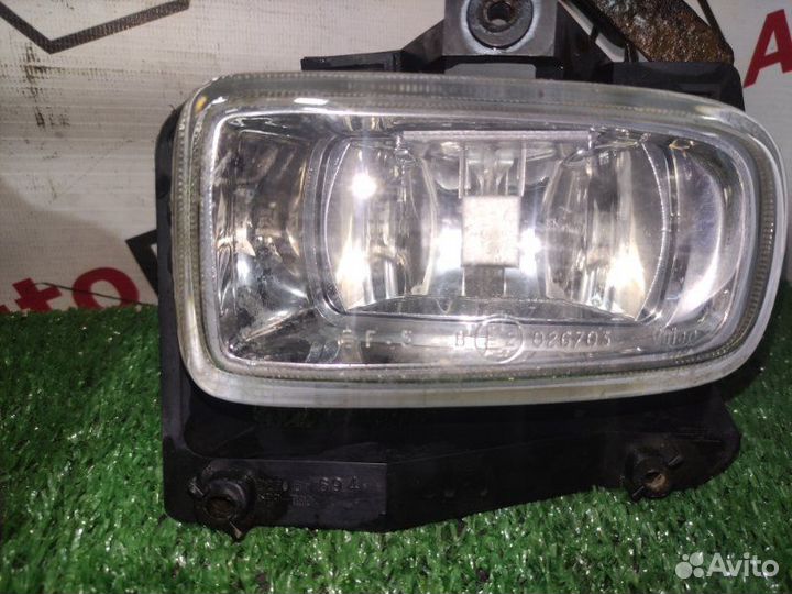 Фара противотуманная передняя левая Mazda Demio