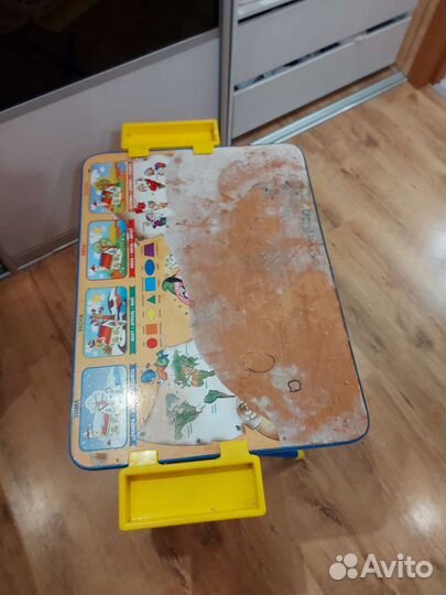 Детский столик