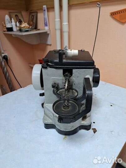 Скорняжная машинка