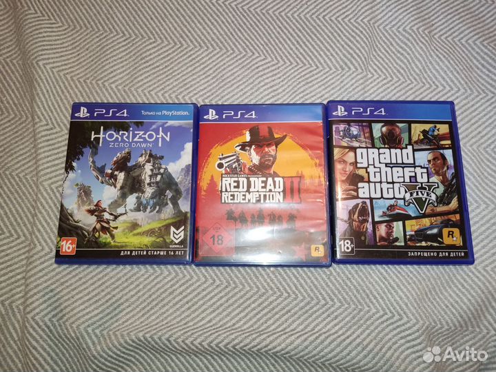 Sony Play Station 4 Slim