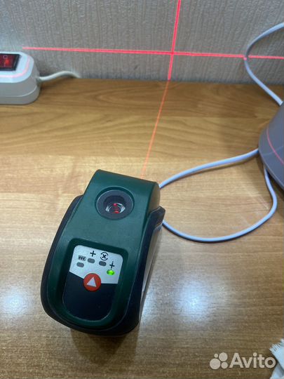 Лазерный уровень Bosch Universallevel 2