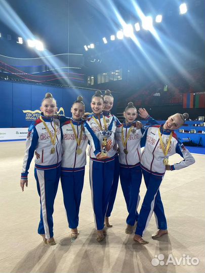 Тренер по художественной гимнастике, растяжке