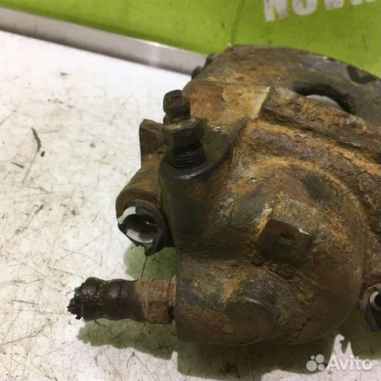 Суппорт передний левый Фольксваген Гольф 2 Джетт