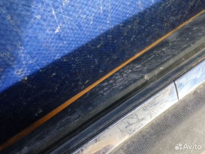 Накладка порога правого Mercedes-Benz GL-klasse