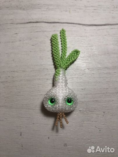 Лук из бисера амигуруми