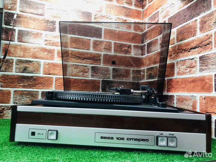 Z.8290 Проигрыватель винила Вега 106 стерео