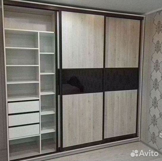 Шкаф купе зеркальный