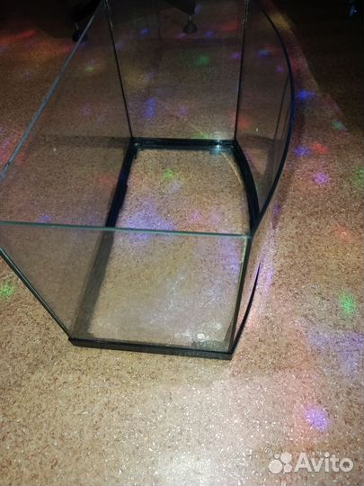 Аквариум для рыбок