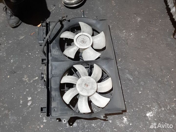 Вентилятор радиатора Тойота Авенсис 2 2.0 дизель