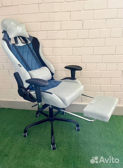 Геймерское кресло
