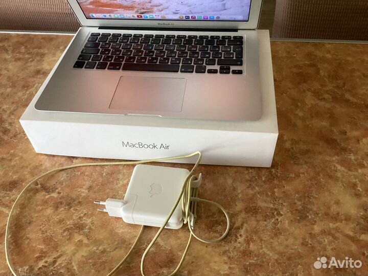 Apple macbook Air 13 2014