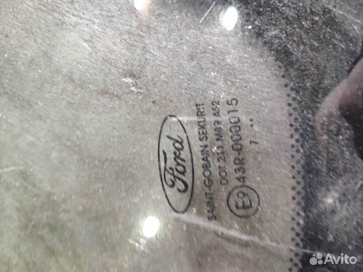 Форточка задняя правая Ford Focus 2