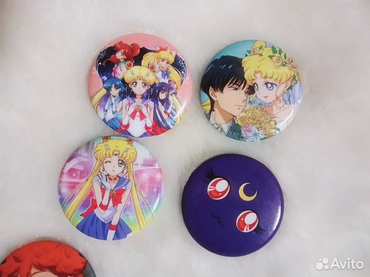 Значки аниме Сейлор Мун и Хайкью Haikyu