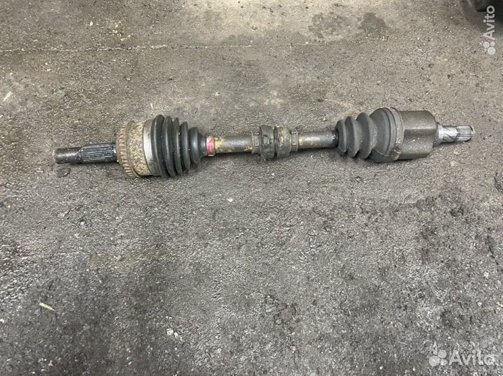 Привод левый Nissan Primera P12 02г. 1.8 QG18