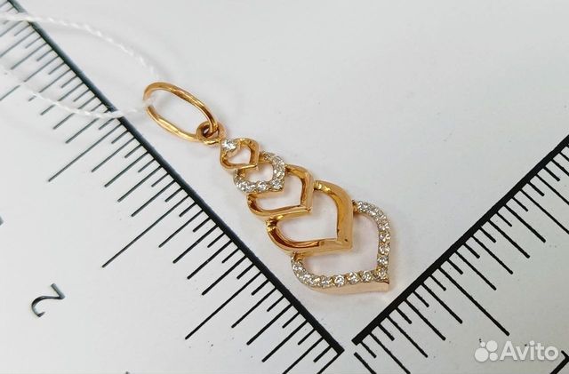 Золотая подвеска с фианитом