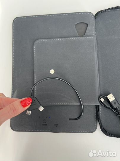 Кейс для iPad со встроенным зарядным устройством