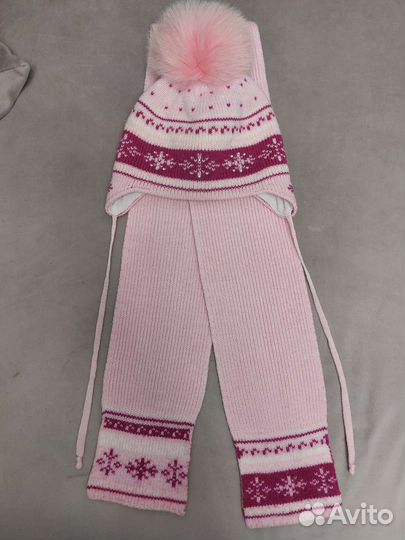Комплект шапка и шарф для девочки