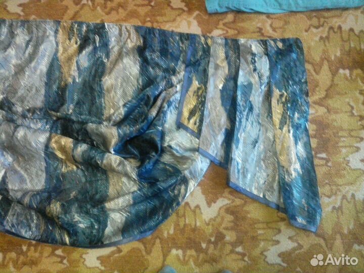 Ламбрикен новый,в длину 2м 40 см,шили в подарок, н